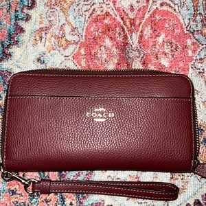 Authentic Coach zipper accordion wallet